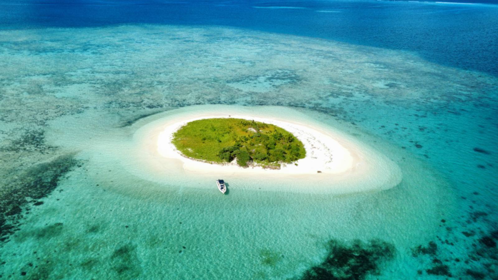 Fiji crystal clear ocean